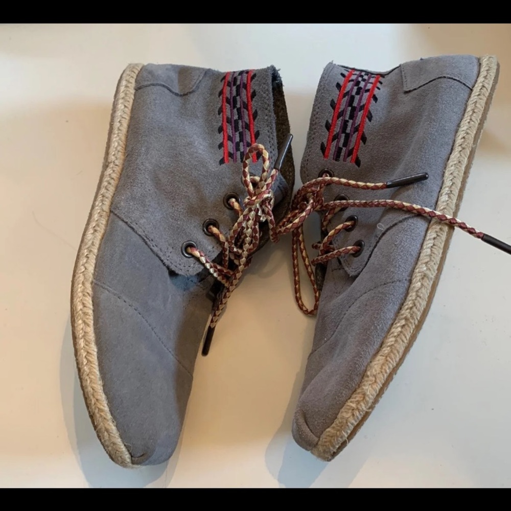 TOMS shoes